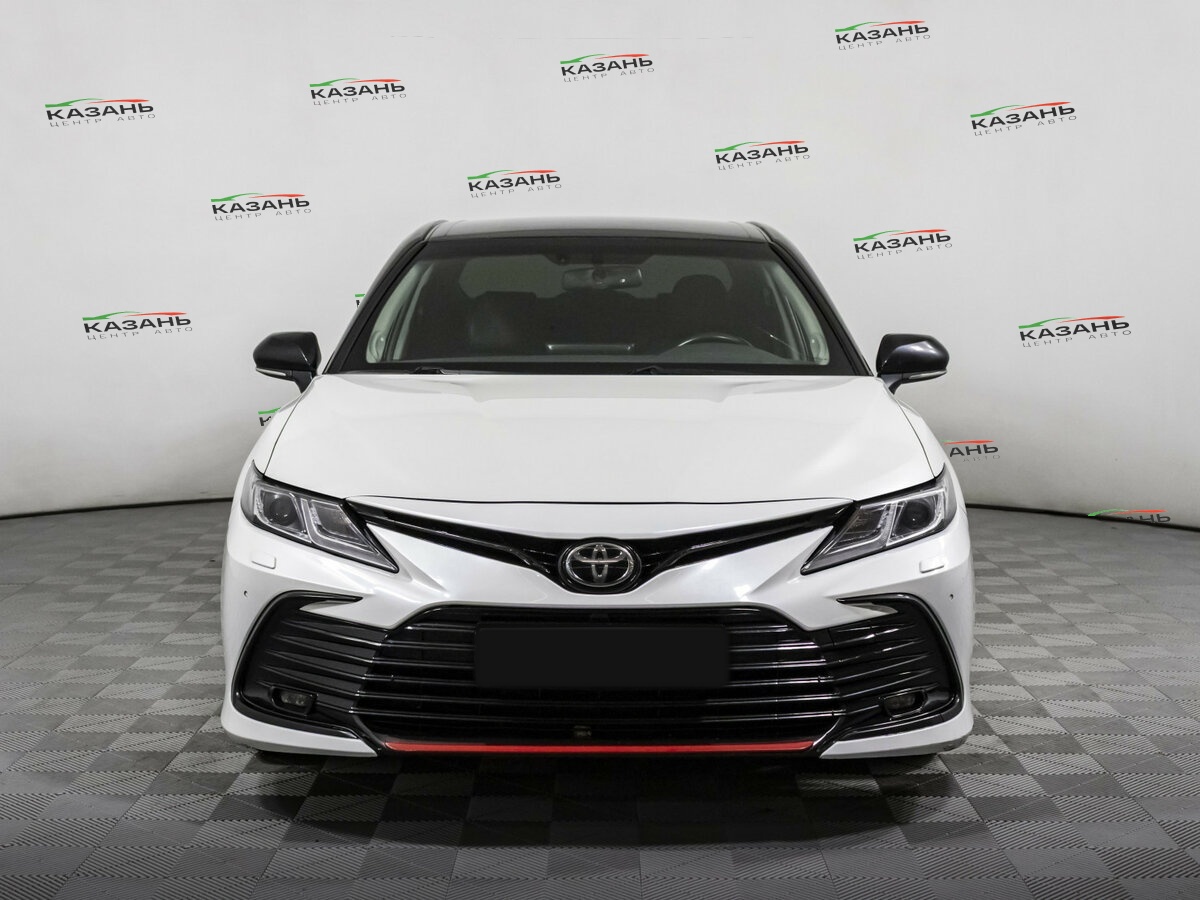 Toyota Camry б/у, 2021, Автоматическая. Фото: #1