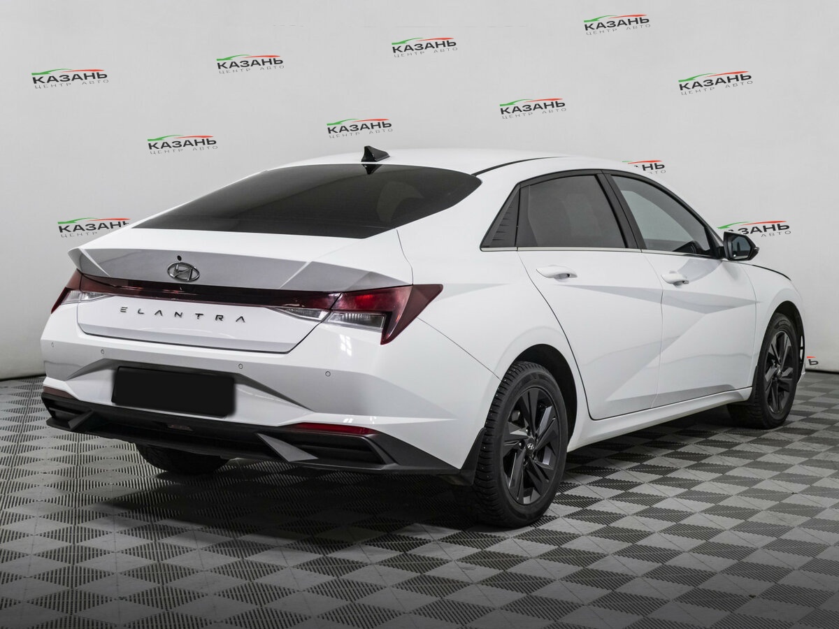Hyundai Elantra б/у, 2021, Автоматическая. Фото: #4