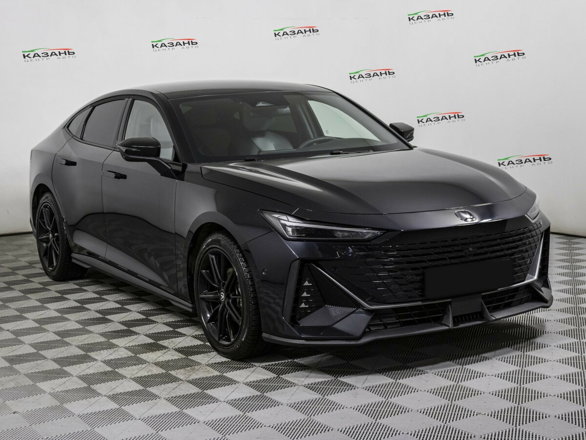 Changan UNI-V б/у, 2023, Роботизированная. Фото: #2