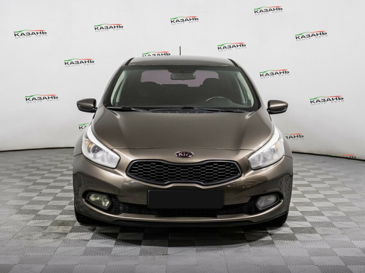 Kia Ceed б/у, 2012, Автоматическая. Фото: #1
