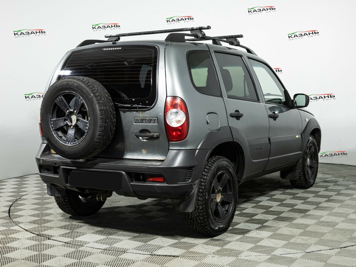 Chevrolet Niva б/у, 2016, Механическая. Фото: #4