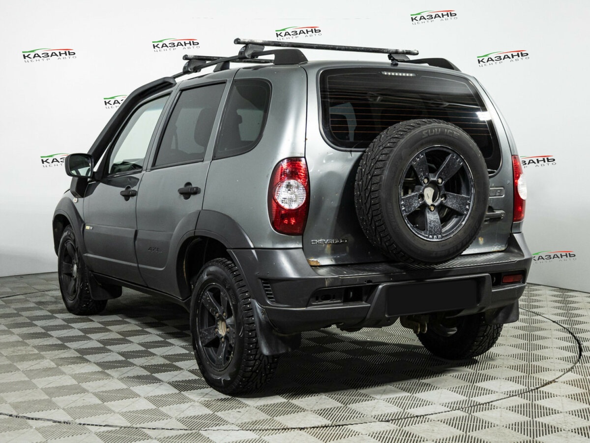 Chevrolet Niva б/у, 2016, Механическая. Фото: #6