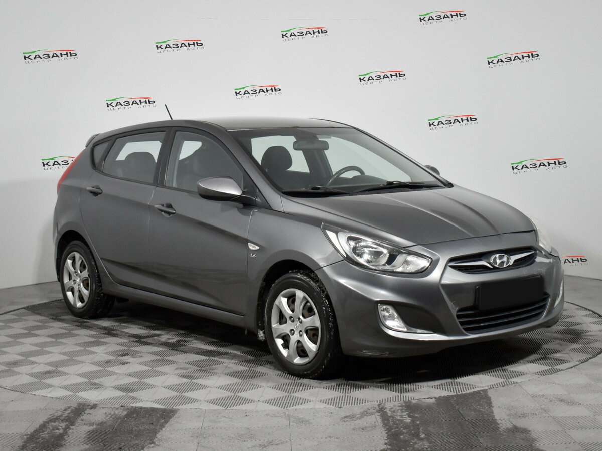 Hyundai Solaris б/у, 2012, Автоматическая. Фото: #2