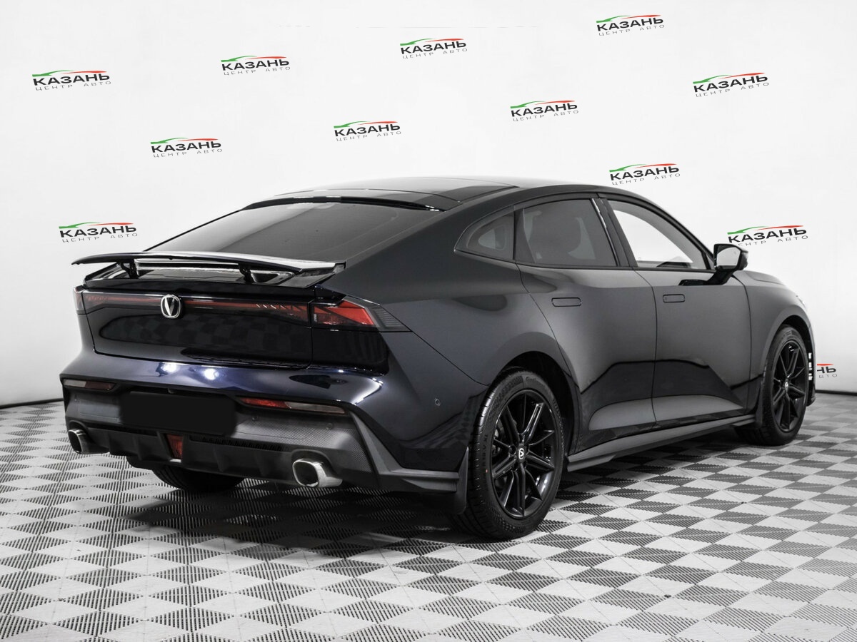 Changan UNI-V б/у, 2023, Роботизированная. Фото: #4