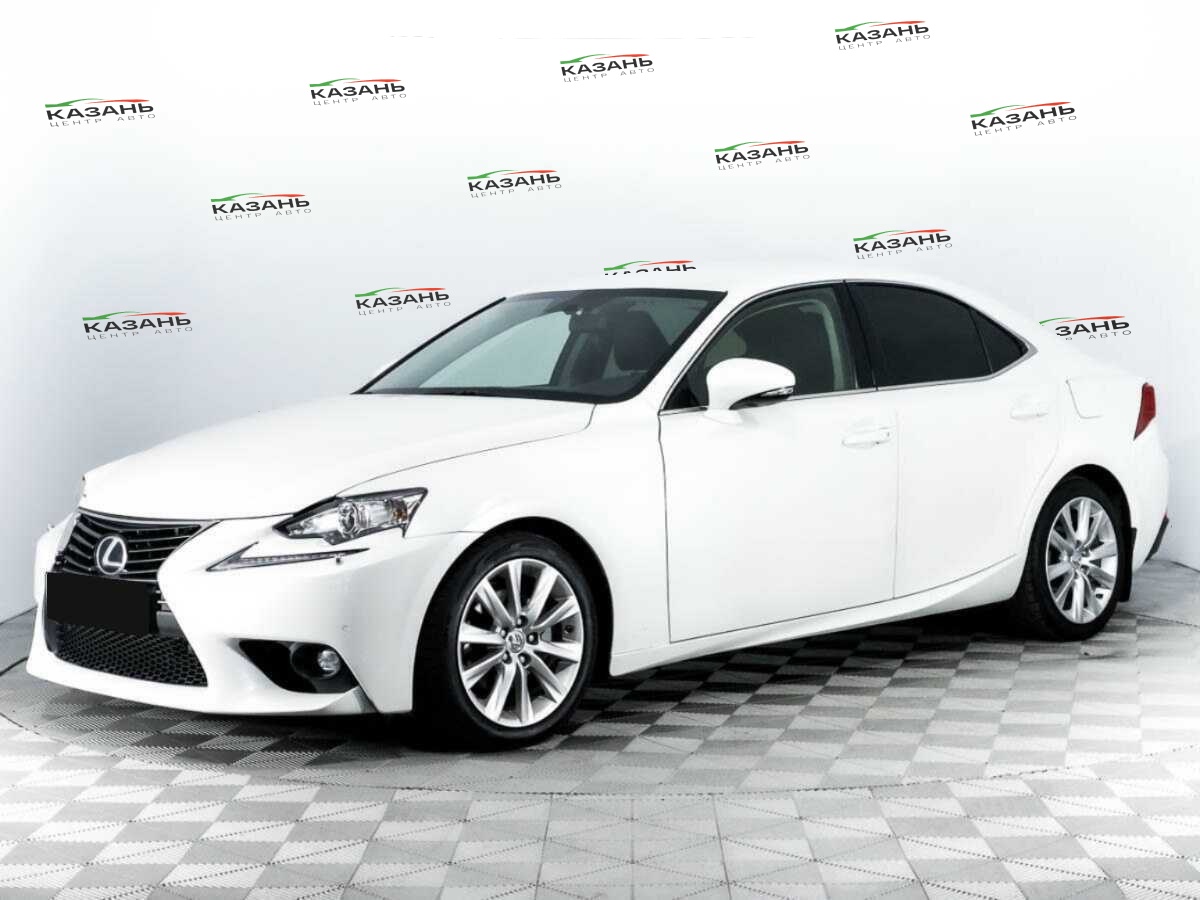 Lexus IS