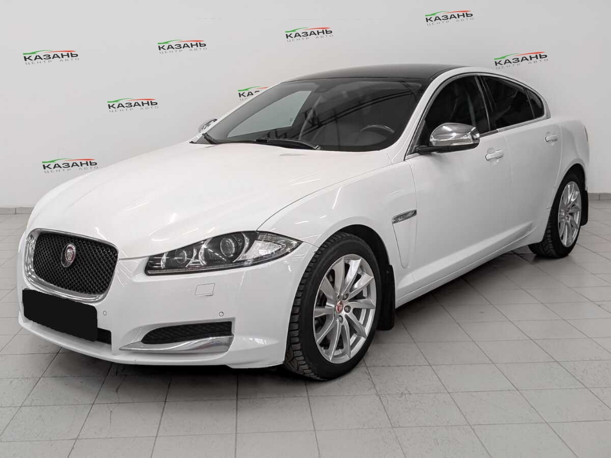 Jaguar XF