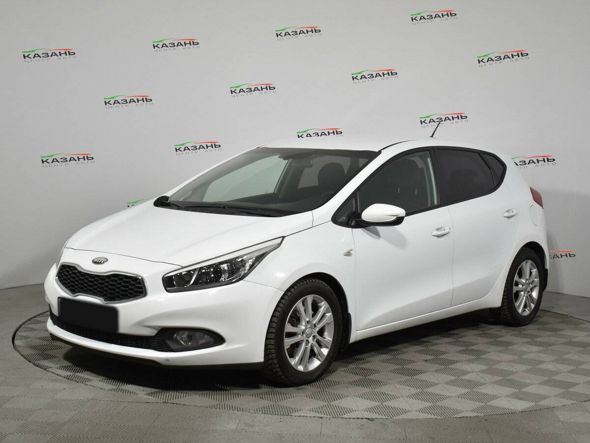 Kia Ceed б/у, 2013, Автоматическая. Фото: #0