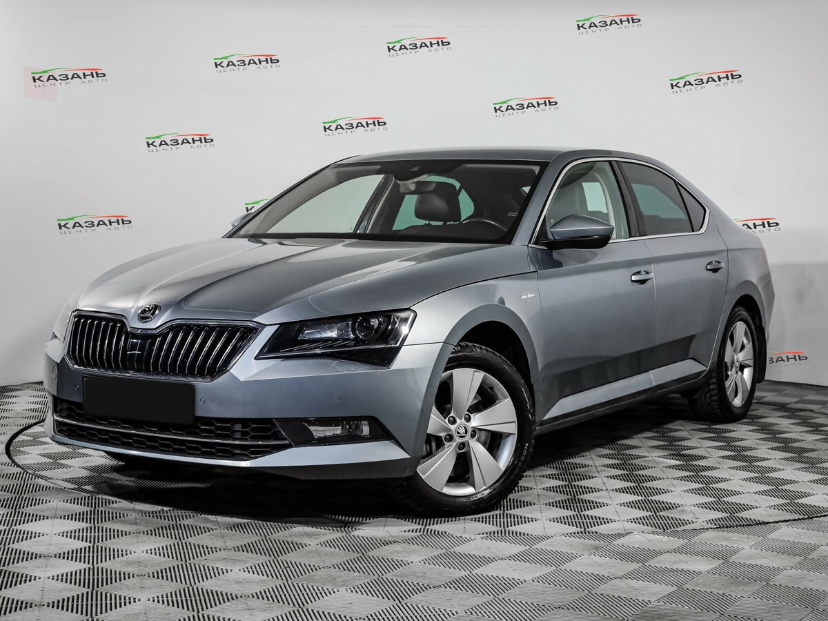 Skoda Superb б/у, 2016, Роботизированная. Фото: #0