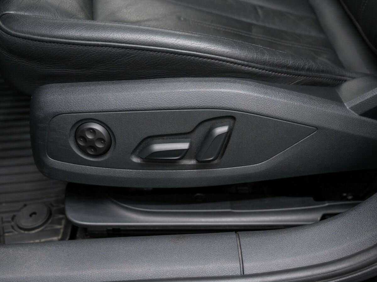 Audi A4 б/у, 2017, Роботизированная. Фото: #16