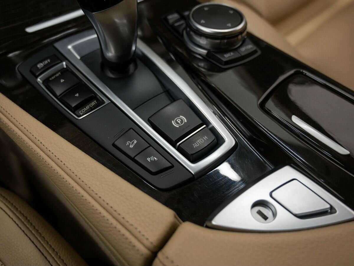 BMW 5 серии б/у, 2015, Автоматическая. Фото: #20