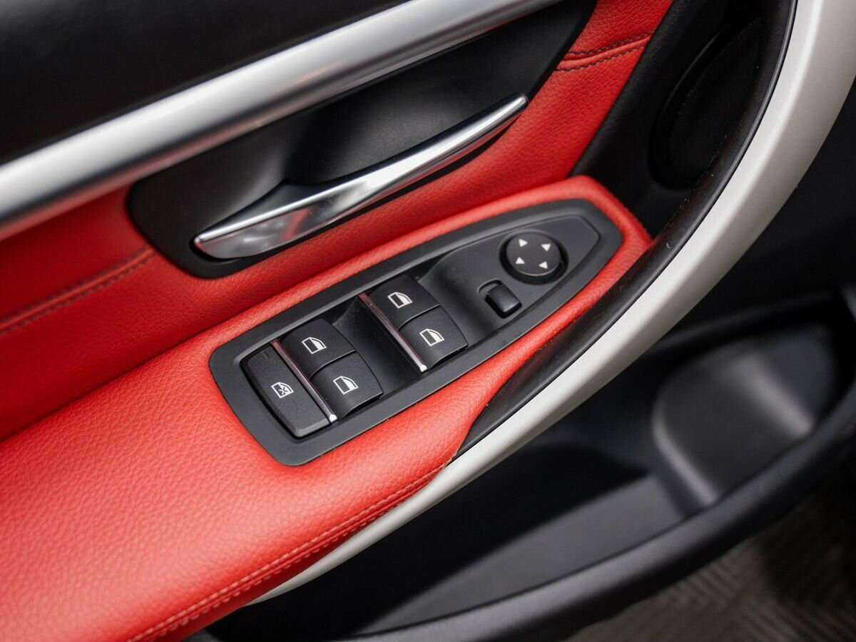 BMW 3 серии б/у, 2015, Автоматическая. Фото: #12