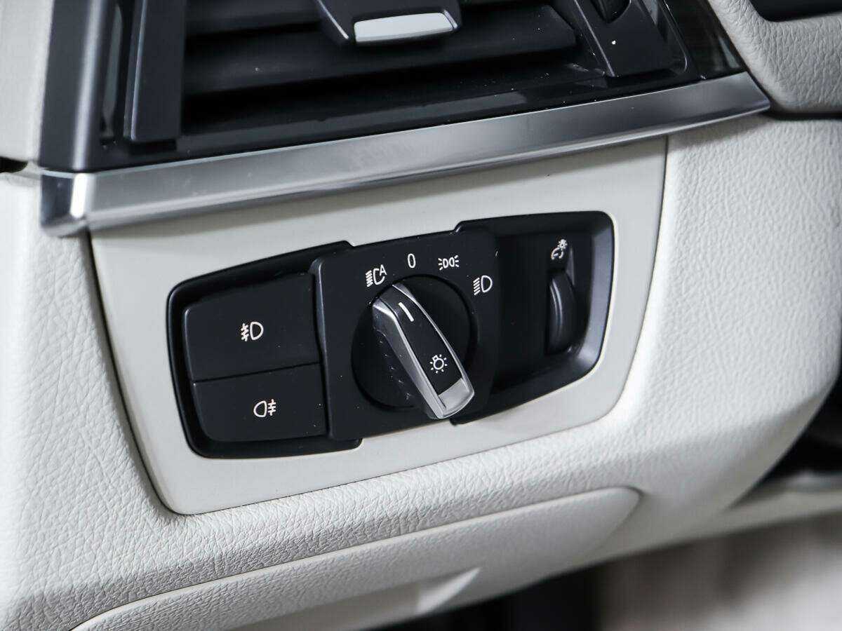 BMW 3 серии б/у, 2012, Автоматическая. Фото: #14