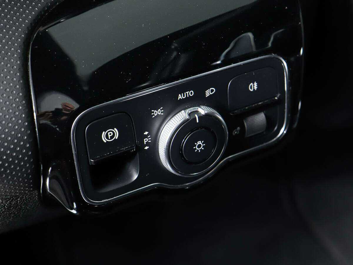 Mercedes-Benz A-Класс б/у, 2019, Роботизированная. Фото: #16