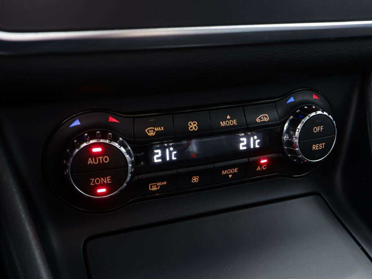 Mercedes-Benz CLA б/у, 2015, Роботизированная. Фото: #13