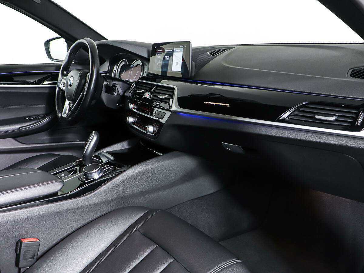 BMW 5 серии б/у, 2017, Автоматическая. Фото: #10