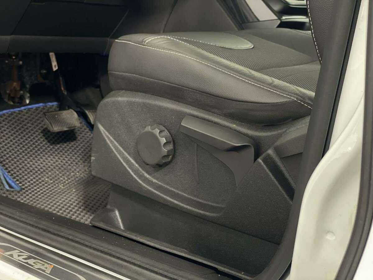 Ford Kuga б/у, 2015, Автоматическая. Фото: #8