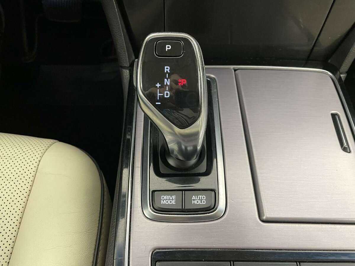 Hyundai Equus б/у, 2013, Автоматическая. Фото: #12