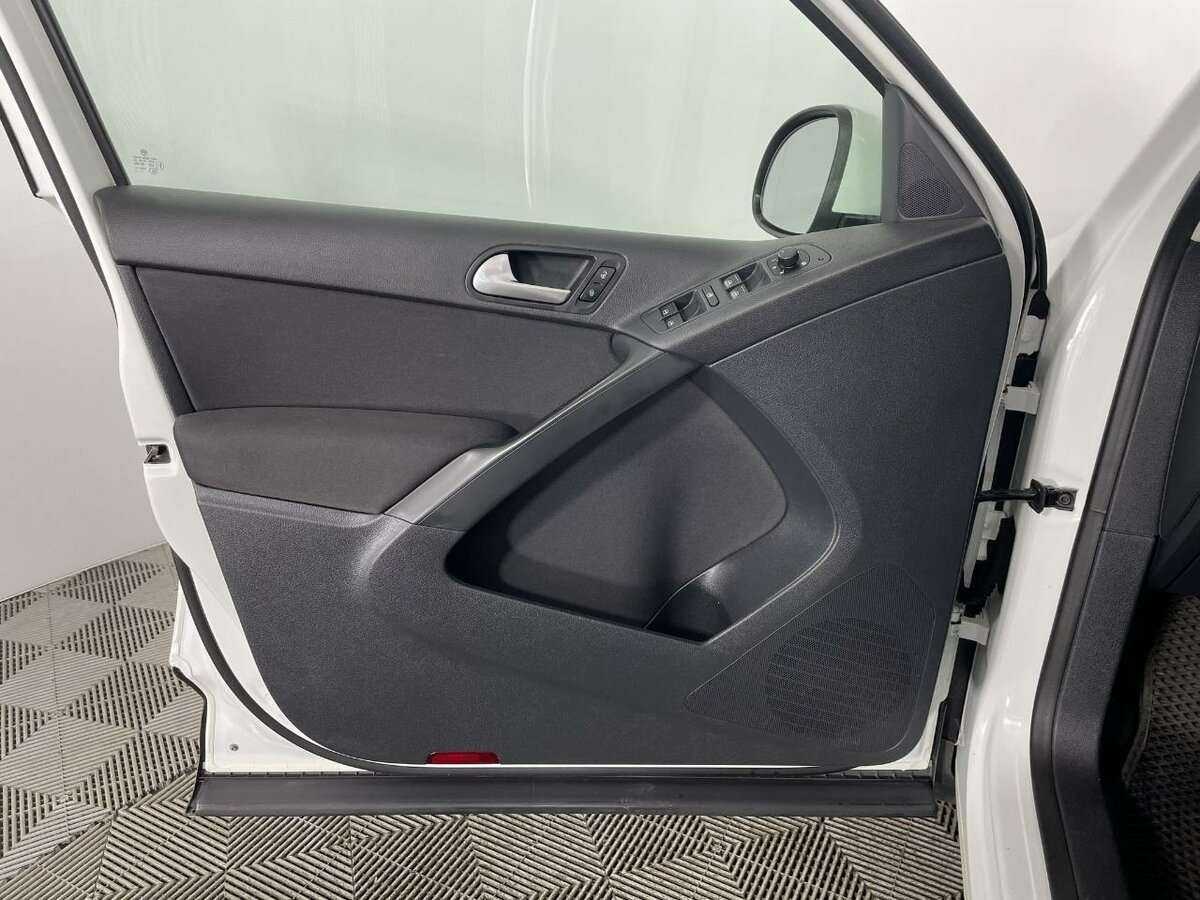 Фольксваген Тигуан б/у, 2014, Механическая. Фото: #5