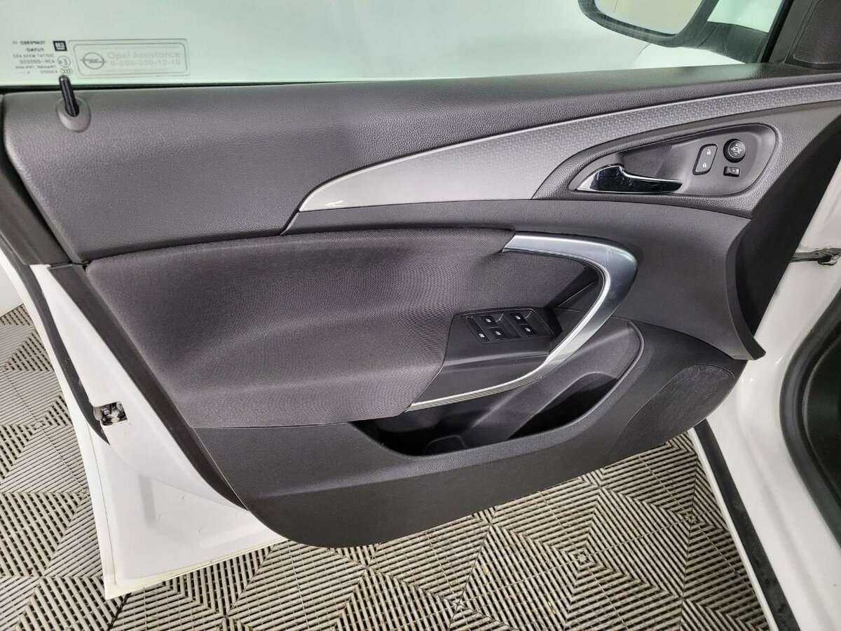 Опель Инсигния б/у, 2013, Механическая. Фото: #7