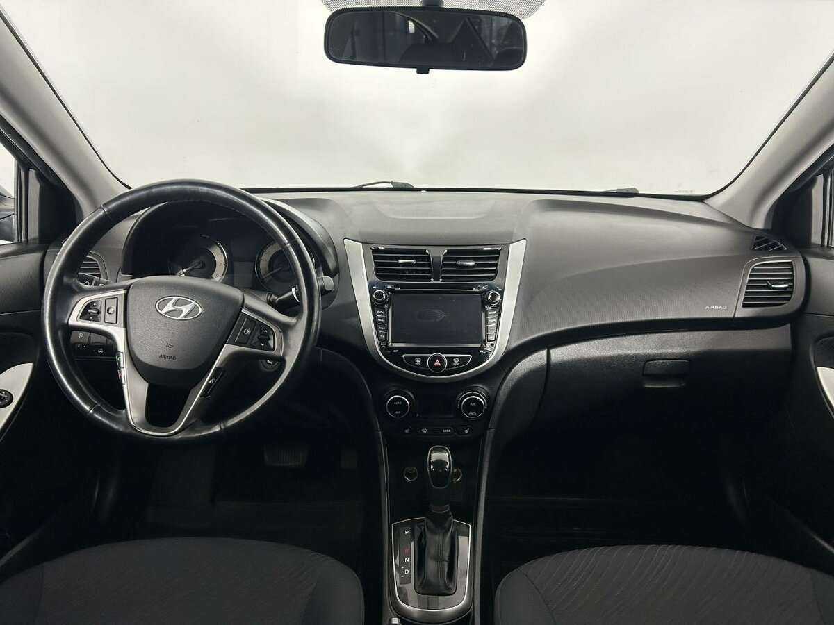 Hyundai Solaris б/у, 2015, Автоматическая. Фото: #6