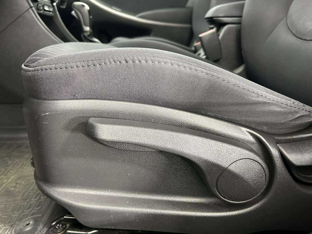 Hyundai Solaris б/у, 2015, Автоматическая. Фото: #9