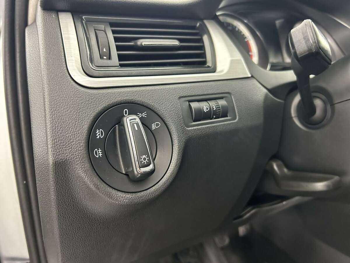 Skoda Rapid б/у, 2016, Механическая. Фото: #8