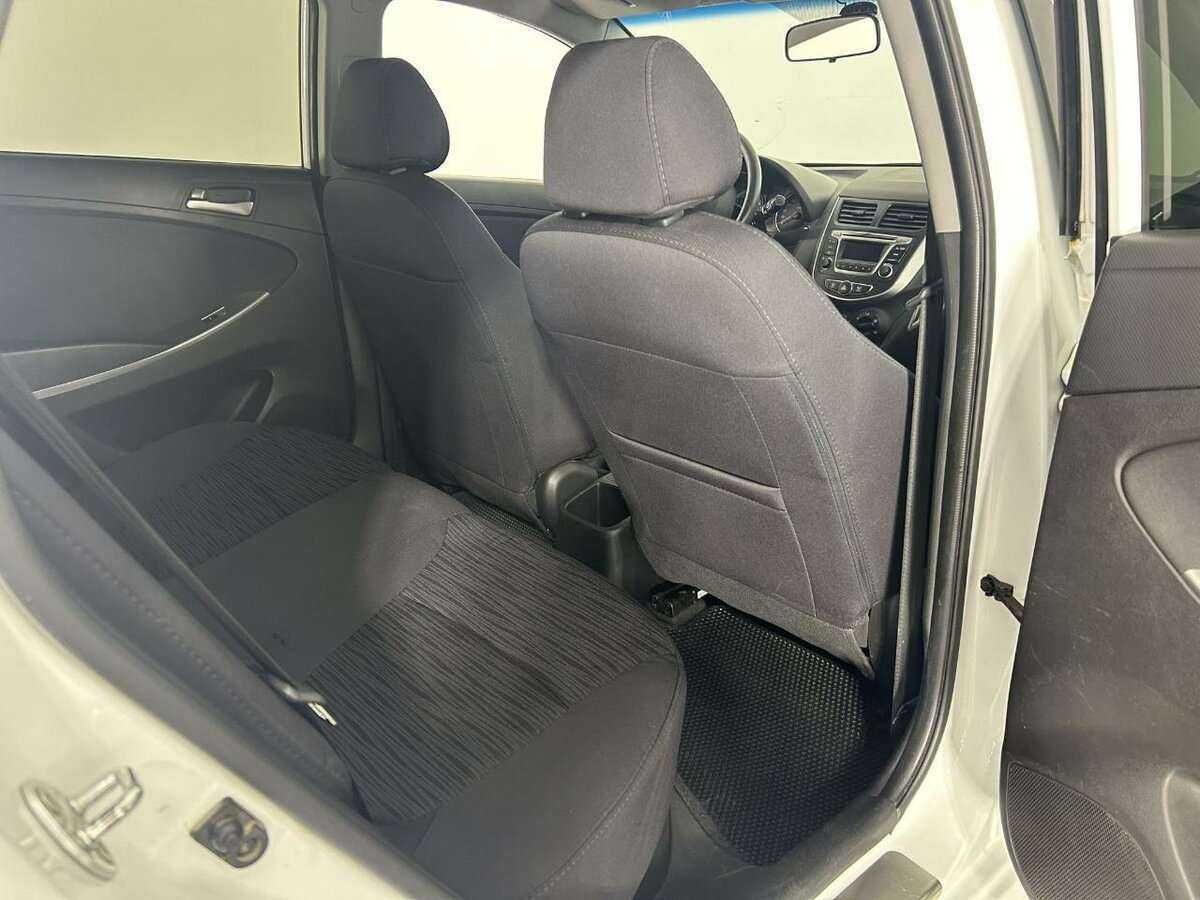 Hyundai Solaris б/у, 2015, Автоматическая. Фото: #15