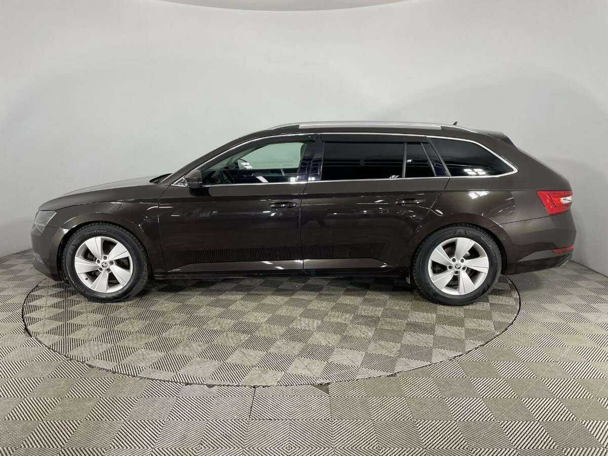 Skoda Superb б/у, 2016, Механическая. Фото: #3