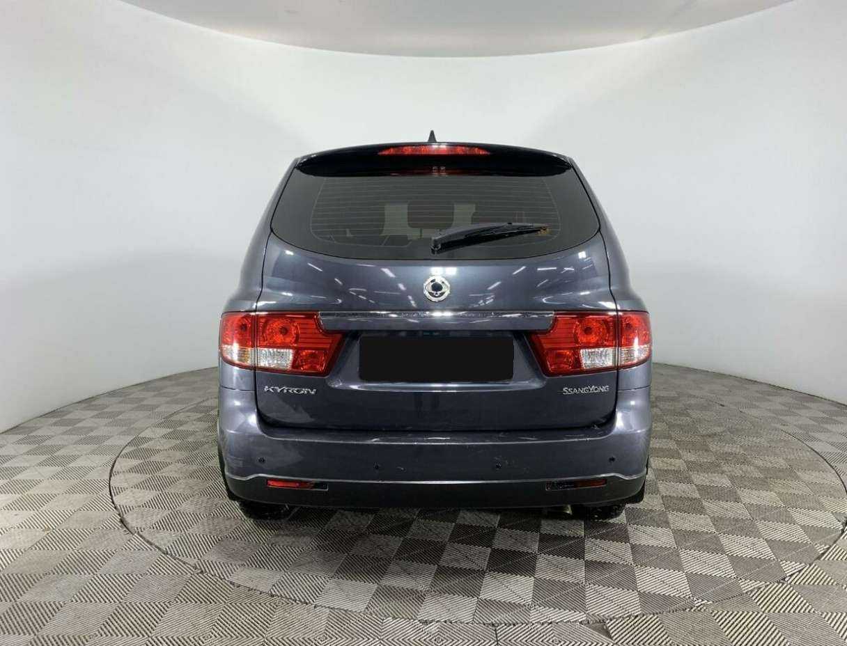 SsangYong Kyron б/у, 2012, Механическая. Фото: #2