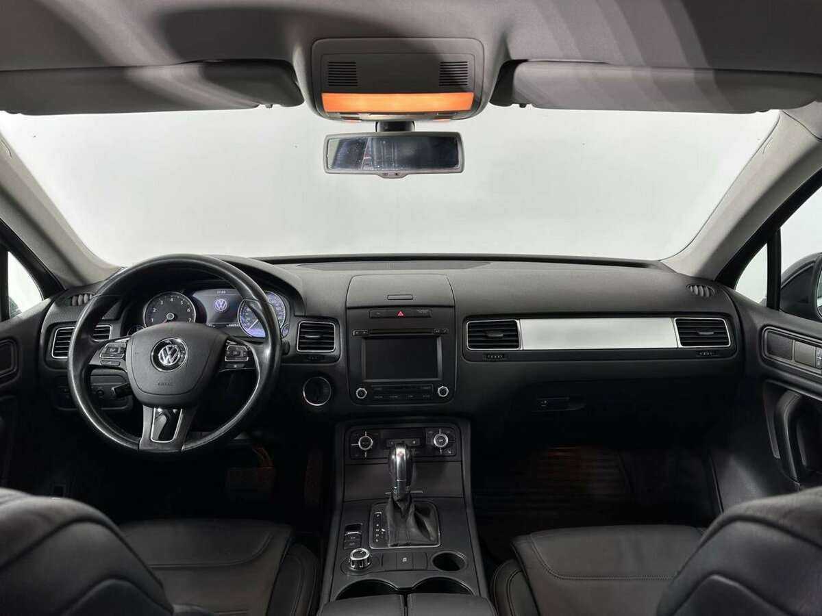 Volkswagen Touareg б/у, 2012, Автоматическая. Фото: #6