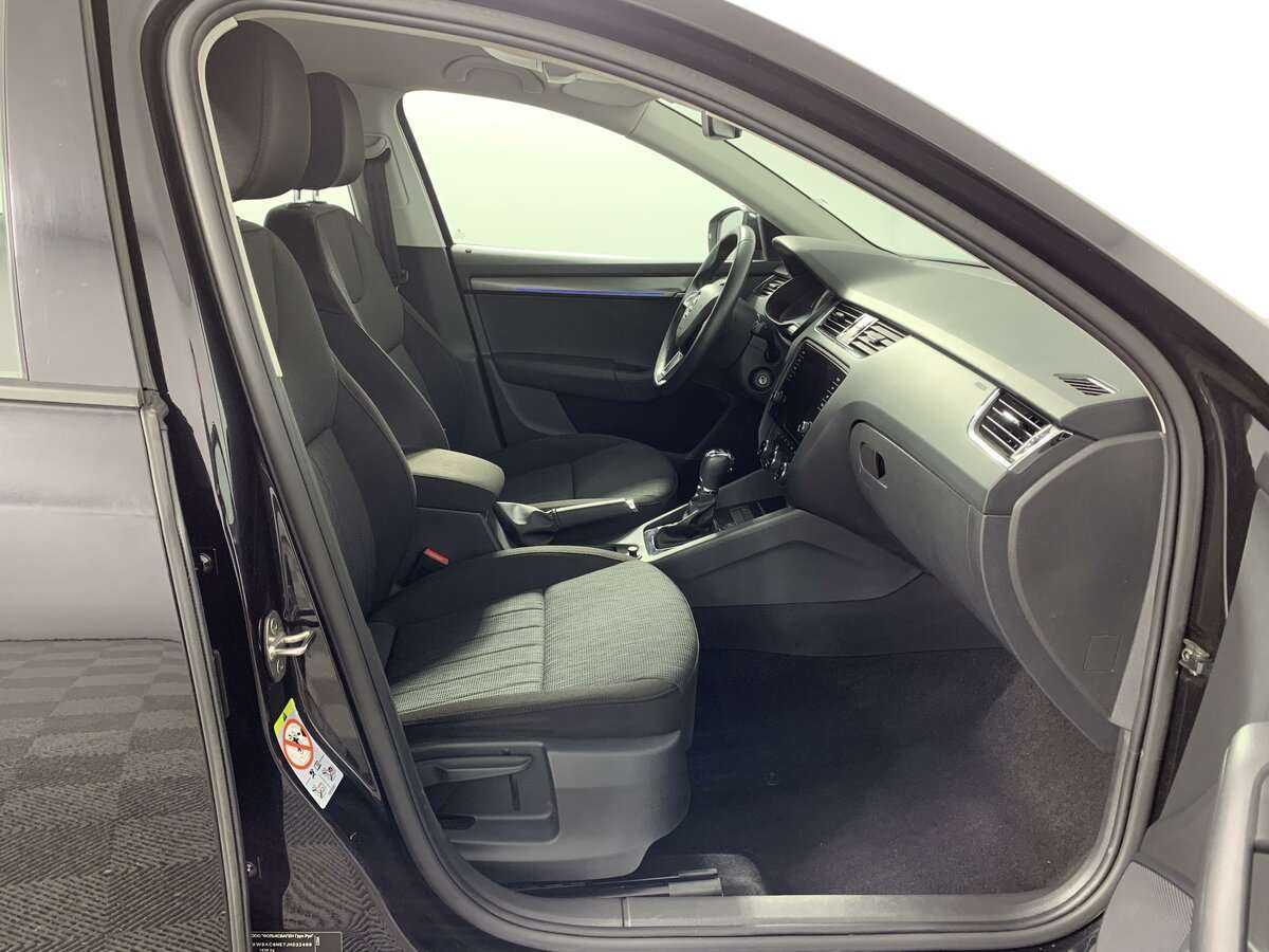 Шкода Октавия б/у, 2018, Роботизированная. Фото: #11