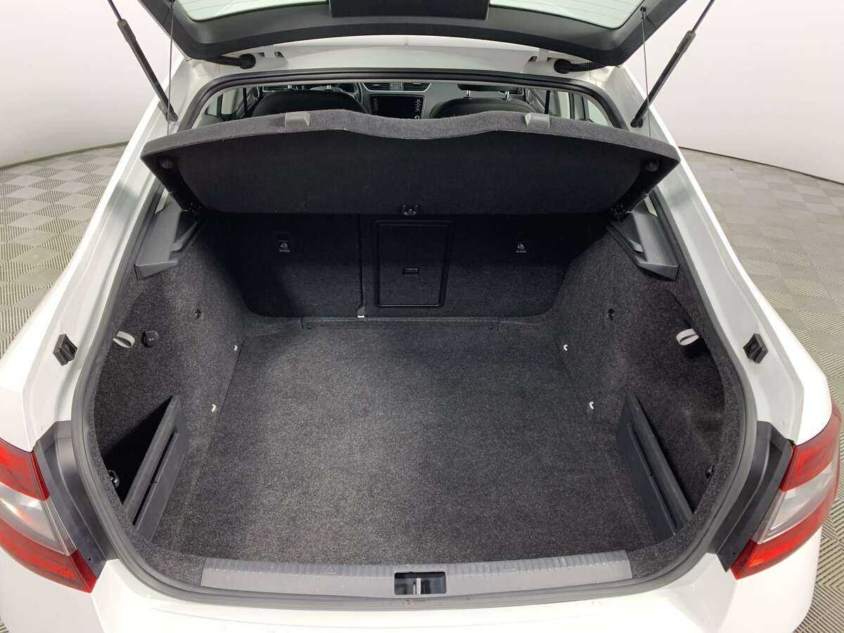 Шкода Октавия б/у, 2018, Роботизированная. Фото: #8