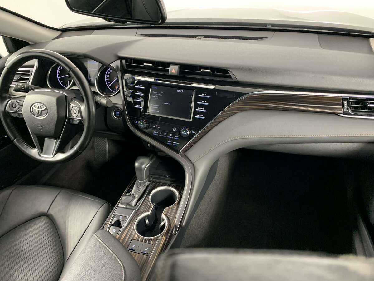 Toyota Camry б/у, 2019, Автоматическая. Фото: #6