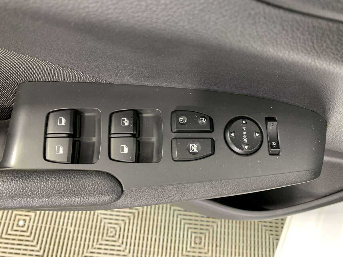 Hyundai Solaris б/у, 2019, Механическая. Фото: #17