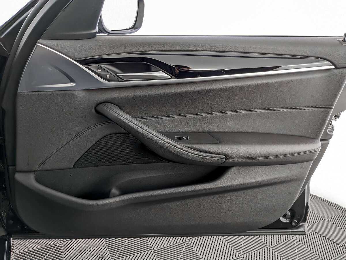 BMW 5 серии б/у, 2018, Автоматическая. Фото: #19