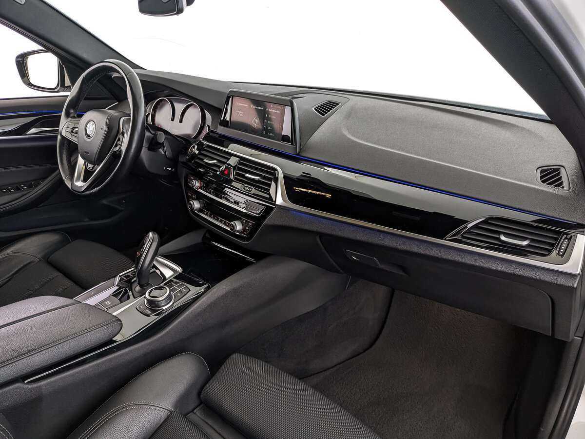 BMW 5 серии б/у, 2017, Автоматическая. Фото: #8