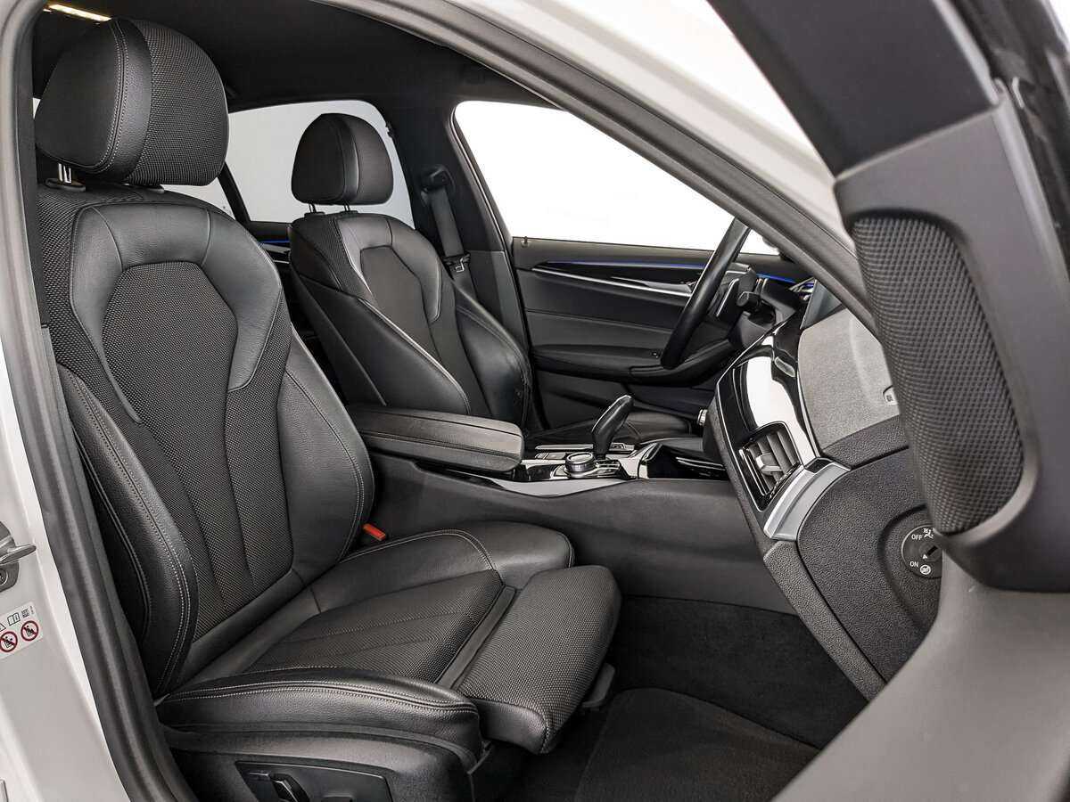 BMW 5 серии б/у, 2017, Автоматическая. Фото: #18