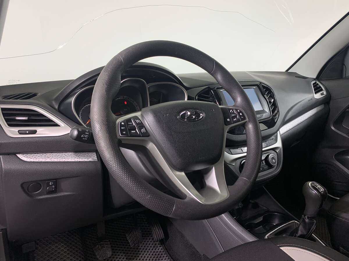 Lada (ВАЗ) Vesta б/у, 2018, Механическая. Фото: #8