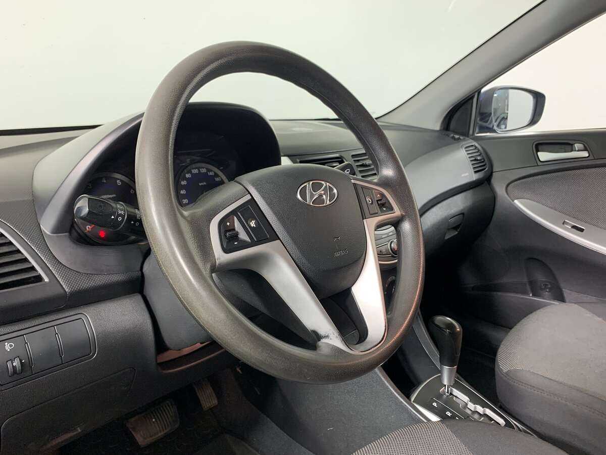 Hyundai Solaris б/у, 2013, Автоматическая. Фото: #8