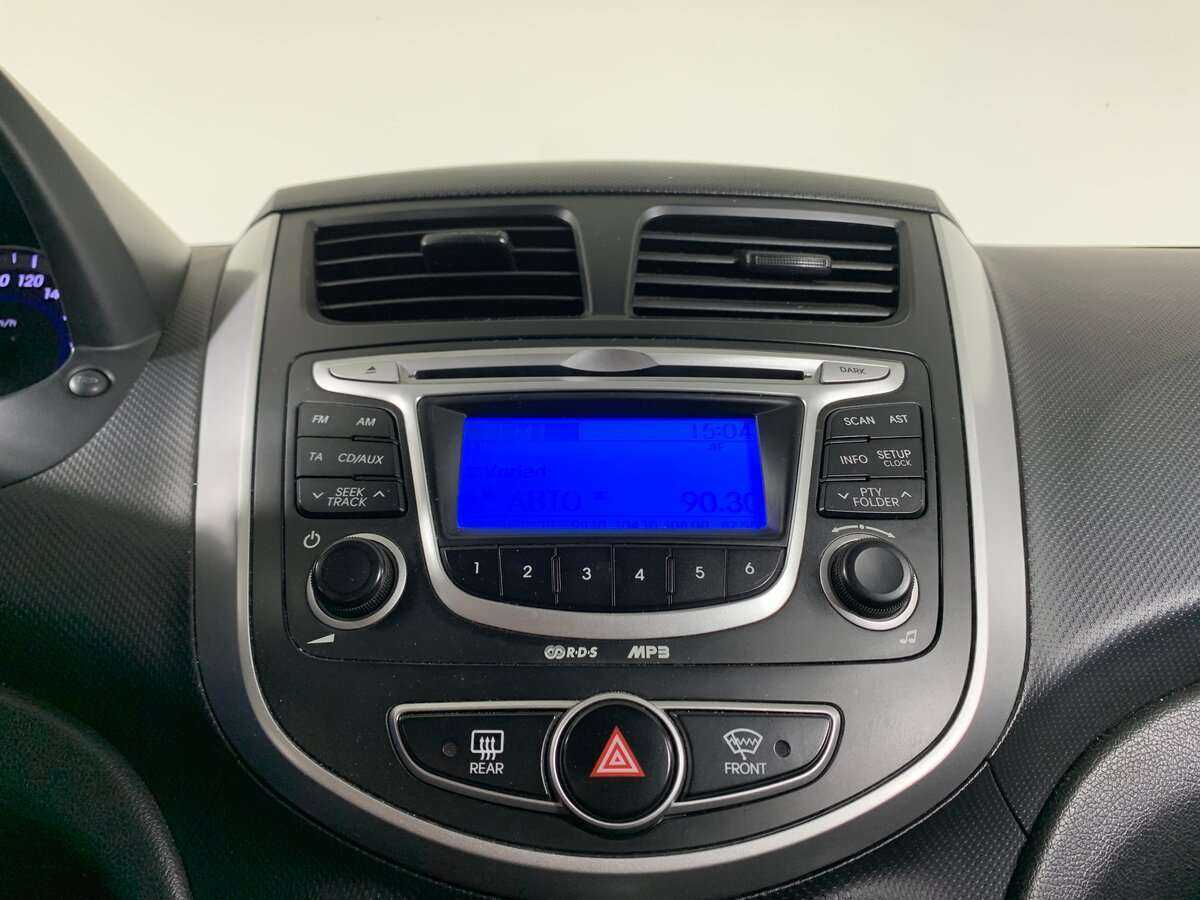 Hyundai Solaris б/у, 2013, Автоматическая. Фото: #12