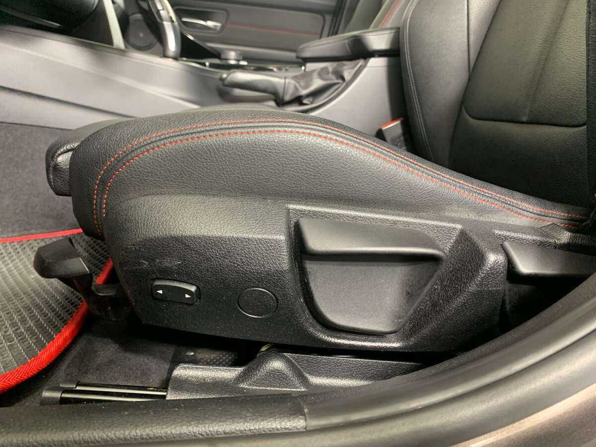 BMW 3 серии б/у, 2013, Автоматическая. Фото: #12