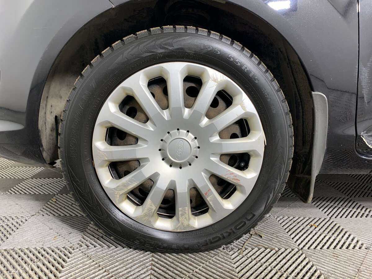 Ford Fiesta б/у, 2016, Роботизированная. Фото: #8