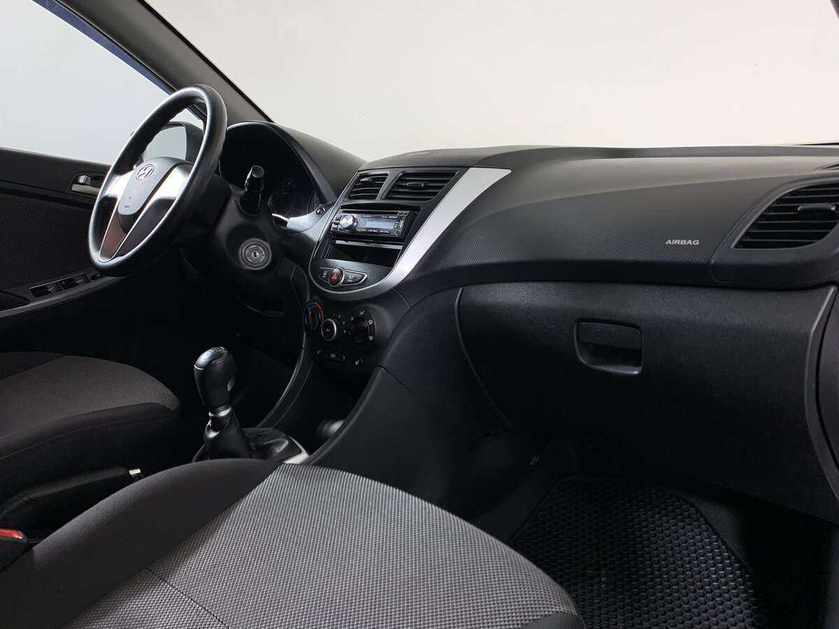 Hyundai Solaris б/у, 2012, Механическая. Фото: #10