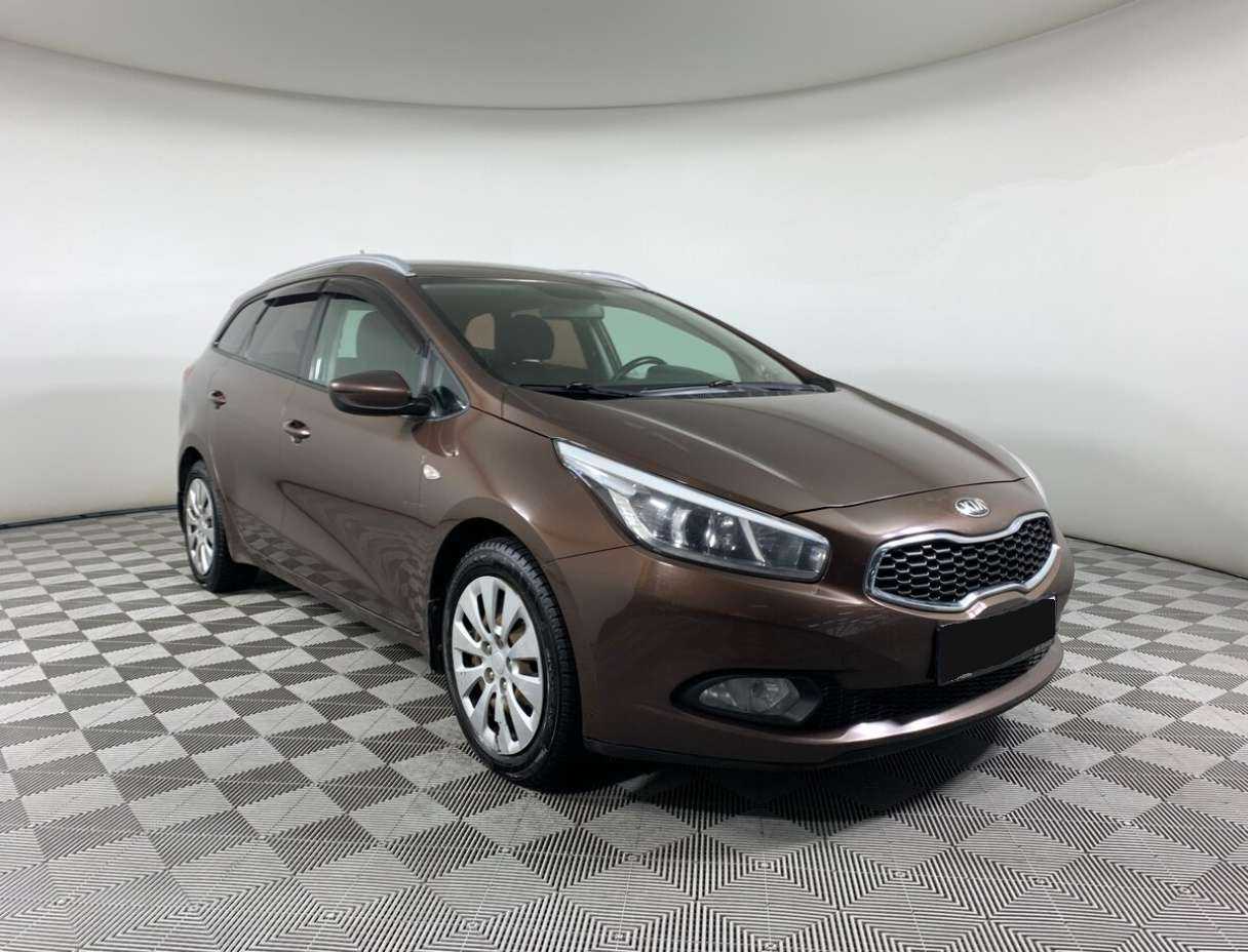 Kia Ceed б/у, 2014, Механическая. Фото: #2