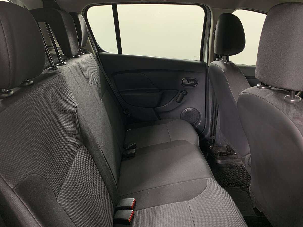 Renault Sandero б/у, 2017, Механическая. Фото: #14