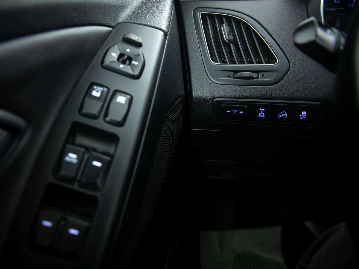 Hyundai ix35 б/у, 2015, Механическая. Фото: #13