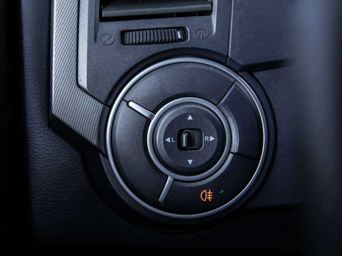 SsangYong Kyron б/у, 2013, Механическая. Фото: #16