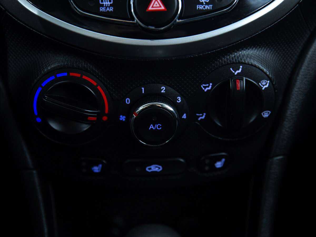 Hyundai Solaris б/у, 2013, Автоматическая. Фото: #15