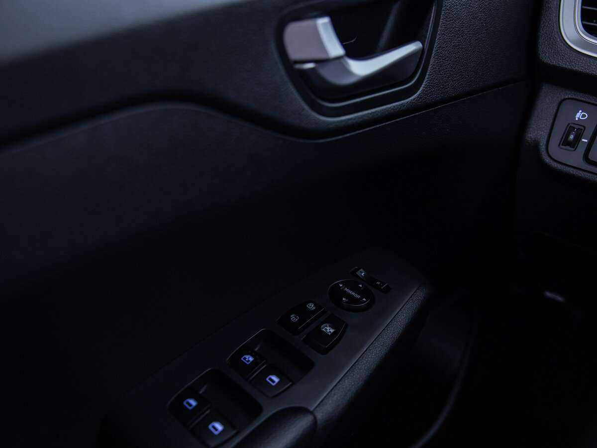 Hyundai Solaris б/у, 2021, Механическая. Фото: #17