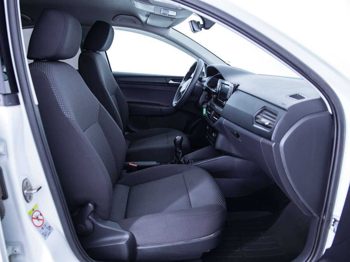 Volkswagen Polo б/у, 2020, Механическая. Фото: #15